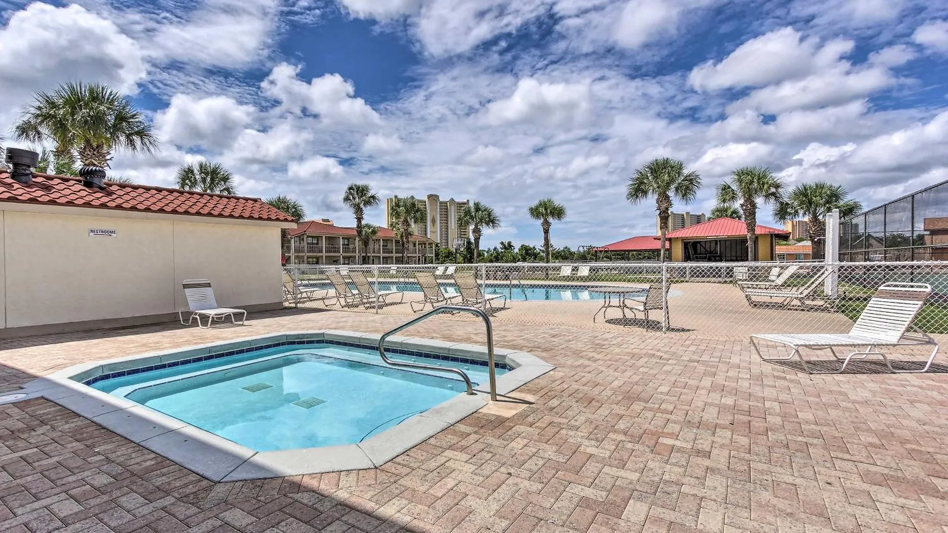 Walk To Pool And Beach Pcb Resort Getaway With Porch Panama City Beach 0*,  USA
